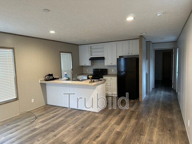 Building Photo - 115 Loucada Ct
