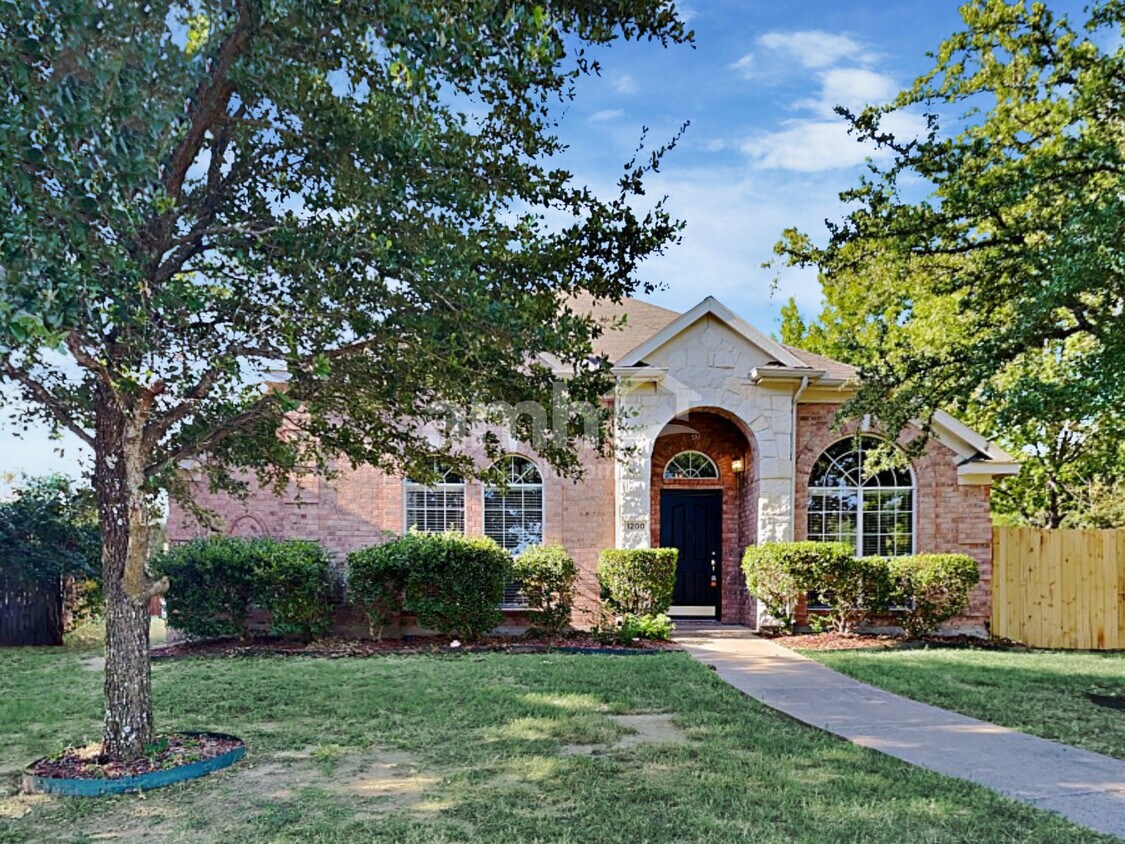 Foto principal - 1200 Seneca Pl