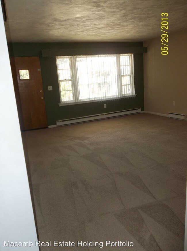 Building Photo - 375 Eggers Dr