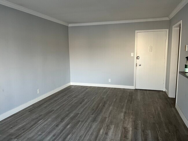 Foto del edificio - 1177 S Norton Ave