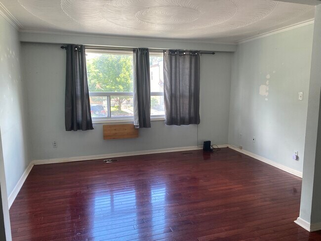 Photo du bâtiment - 158 Ashdale Av