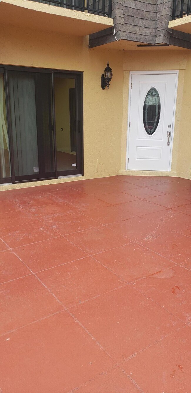 Foto del edificio - 4195 Turnberry Cir