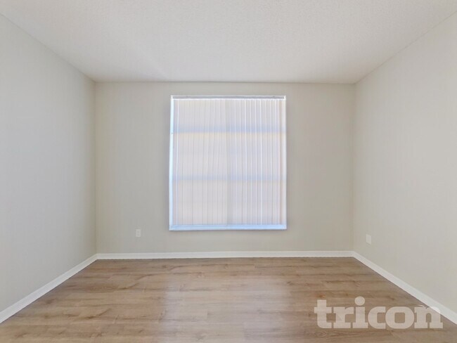 Foto del edificio - 1240 Wyndham Pine Dr