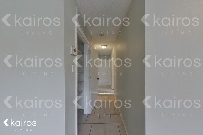 Foto del edificio - 923 Woodgreen Dr.
