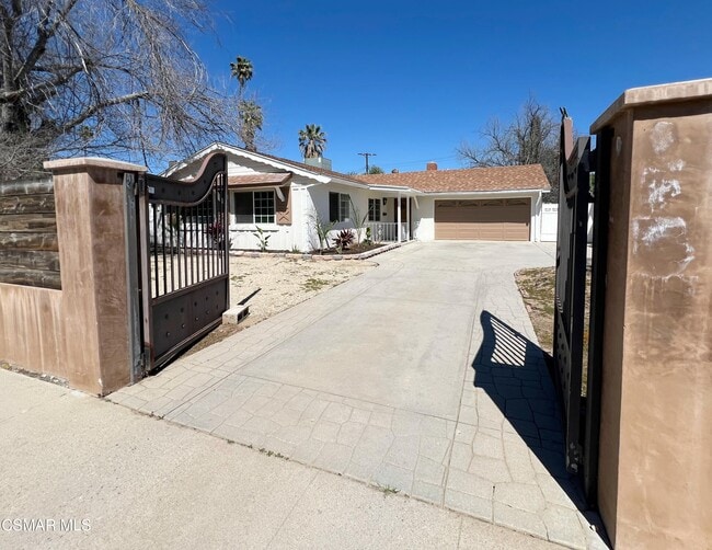 Building Photo - 7472 Ponce Ave