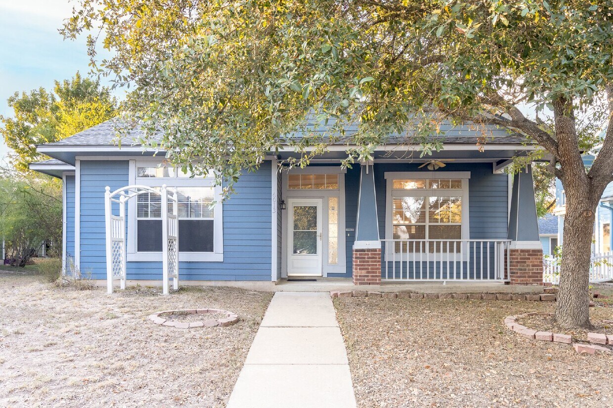 6013 Hartson, Kyle, TX 78640 Room for Rent in Kyle, TX