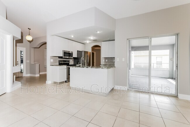 Foto del edificio - 612 SW McCoy Ave