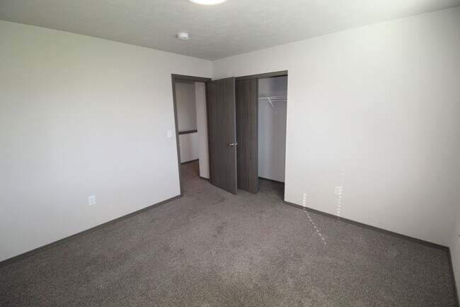 Foto del edificio - 14312 E 13th Ave