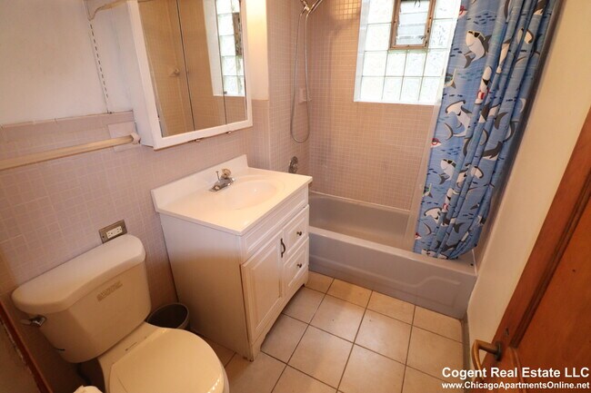 Building Photo - 4223 N Elston Ave