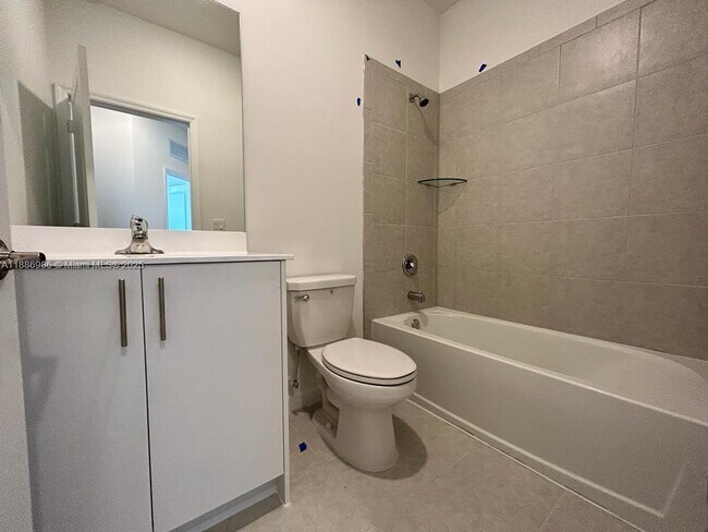 Building Photo - 229 SW 159th Way