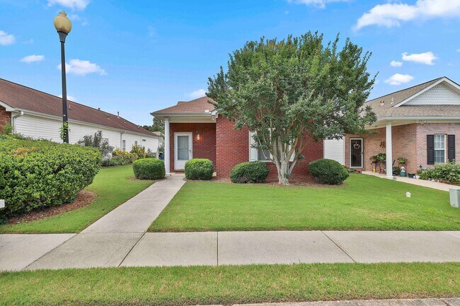 Foto del edificio - Quiet, clean, and updated House in 55+ Com...