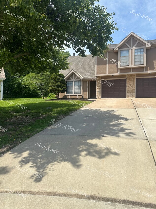 Primary Photo - 6704 W 150th St