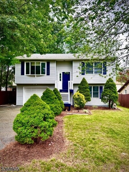 Foto principal - 589 Lake Shore Dr