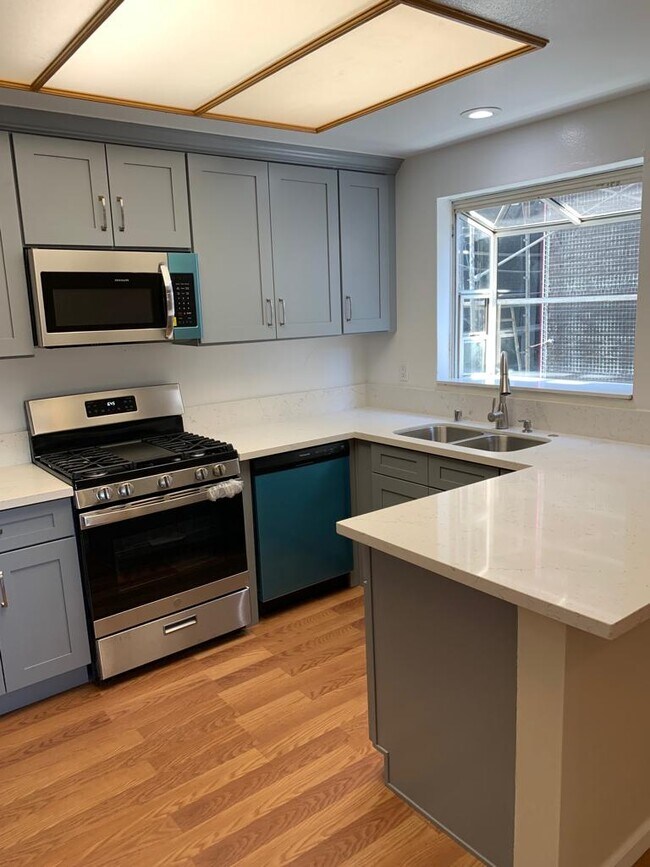 Foto del edificio - 14948 Moorpark St