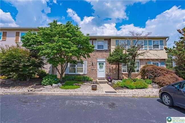 Foto del edificio - 4531 N Hedgerow Dr