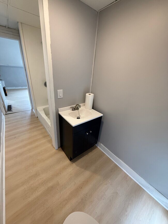 Foto del edificio - 313 Kossuth St