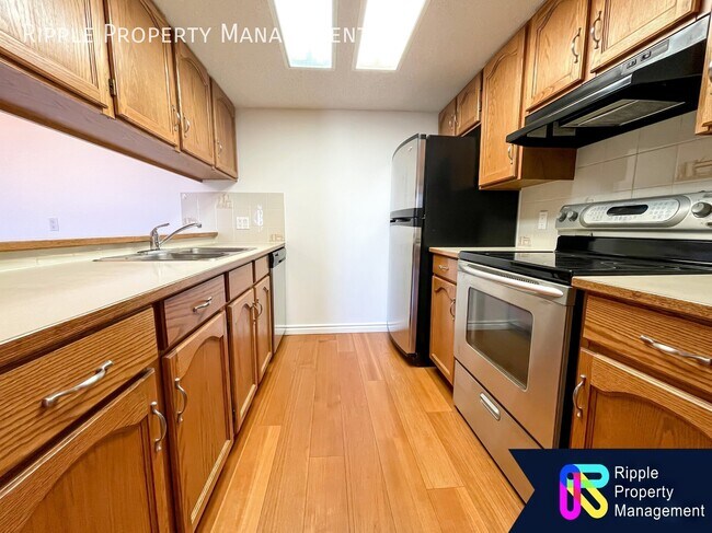 Building Photo - 2 BED/ 2 BATH APARTMENT NEAR UNIVERSITY OF CALGARY!