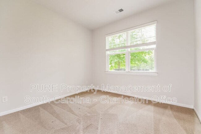Foto del edificio - 507 Kilarney Rd