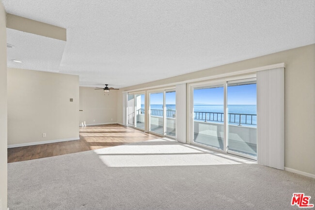 Building Photo - 18000 Coastline Dr