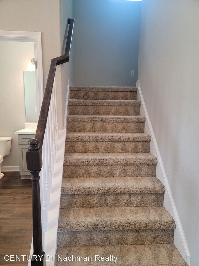 Foto del edificio - 5 br, 3.5 bath House - 2552 Woolsey Street