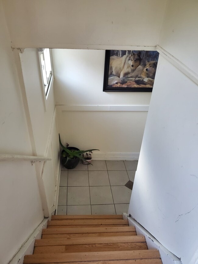 Building Photo - 53 Chillery Av