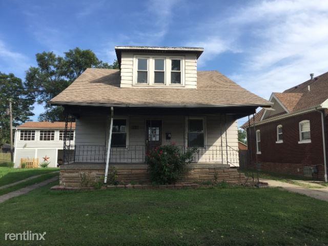 Building Photo - 3 br, 2 bath House - 2418 Iowa Street