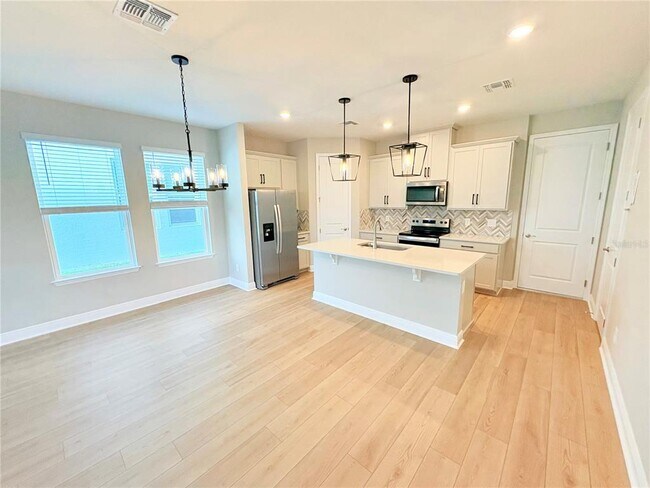 Foto del edificio - 16514 Silver Brook Wy