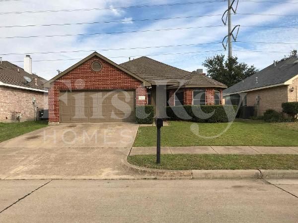 Primary Photo - 5621 Wellston Dr