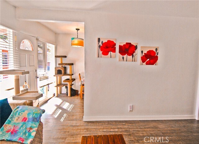 Foto del edificio - 1446 Manhattan Beach Blvd