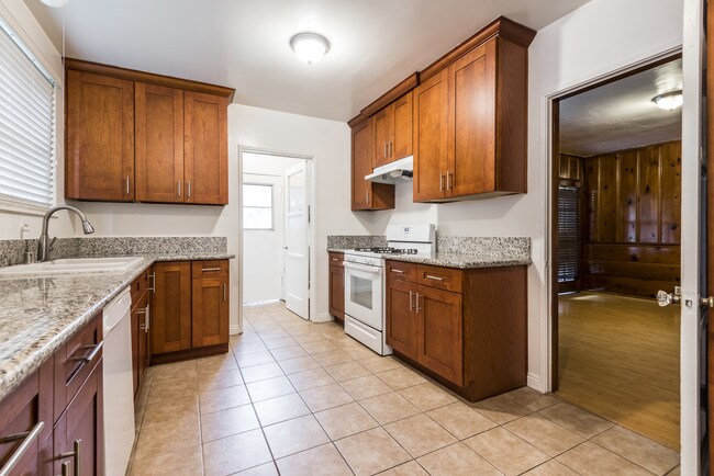 Foto del edificio - 2200 Midvale Ave