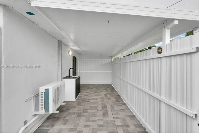 Foto del edificio - 7930 SW 36th Terrace