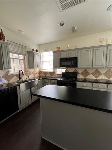 Foto del edificio - 4604 Creekside Dr