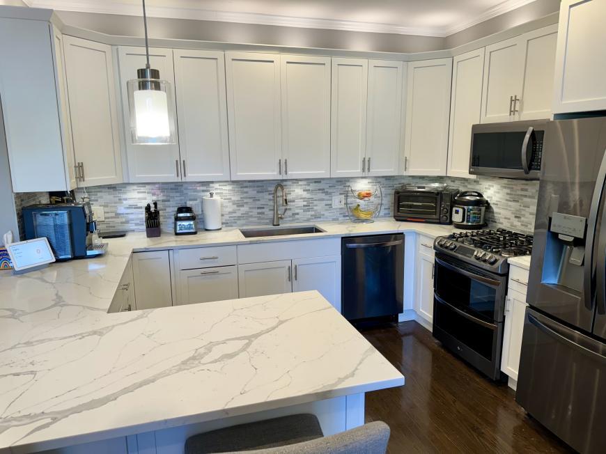 Foto principal - 3 bedroom in Chicago IL 60625