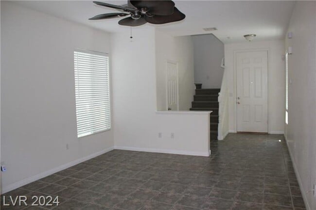 Foto del edificio - 8111 Misty Sage St