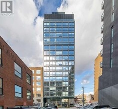 Building Photo - 458 Richmond St W