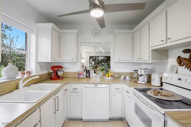 Building Photo - 1056 Forest Lakes Dr