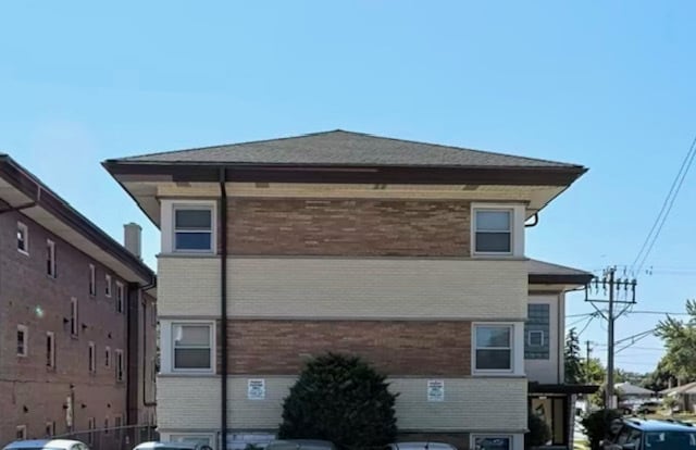 Primary Photo - 7560 Waukegan Rd