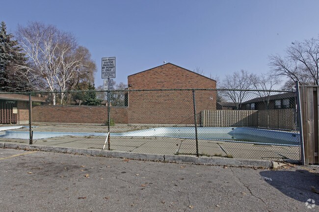 Building Photo - Cassandra Townhomes