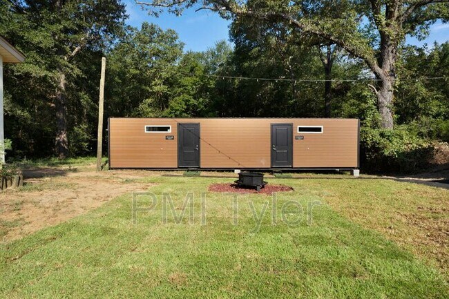 Foto del edificio - 20244 County Rd 2138