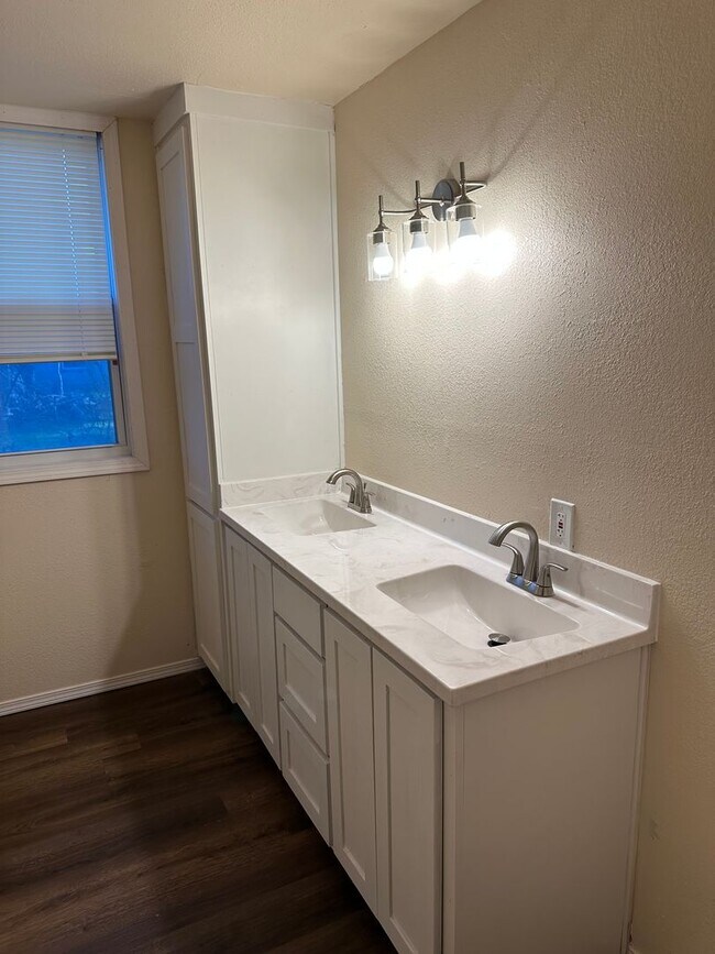 Foto del edificio - Section 8