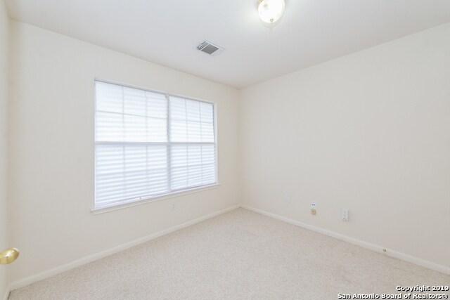 Building Photo - 13839 Bent Ridge Dr