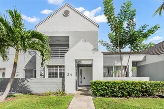 Building Photo - 10300 SW 147th Ct Cir