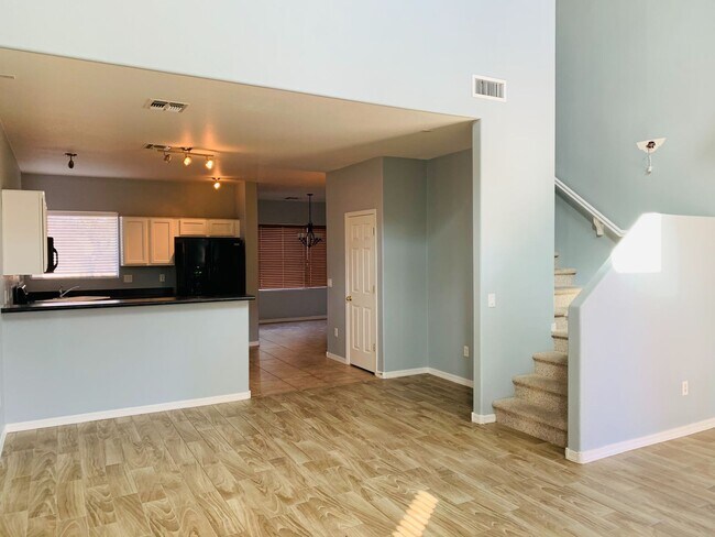 Foto del edificio - Rancho Sahuarita 4 bedroom 3 bath 2 story ...