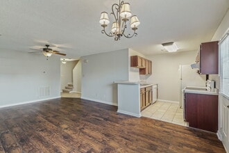 Building Photo - 9009 Fountain Brook Ln