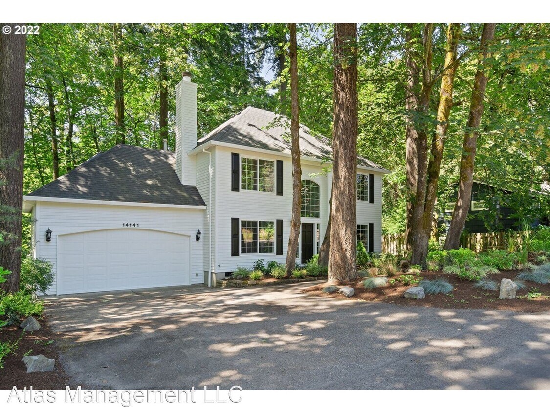 3 br, 2.5 bath House 14141 Goodall Rd House Rental in Lake Oswego