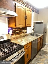 Building Photo - 516 N Patterson Park Ave