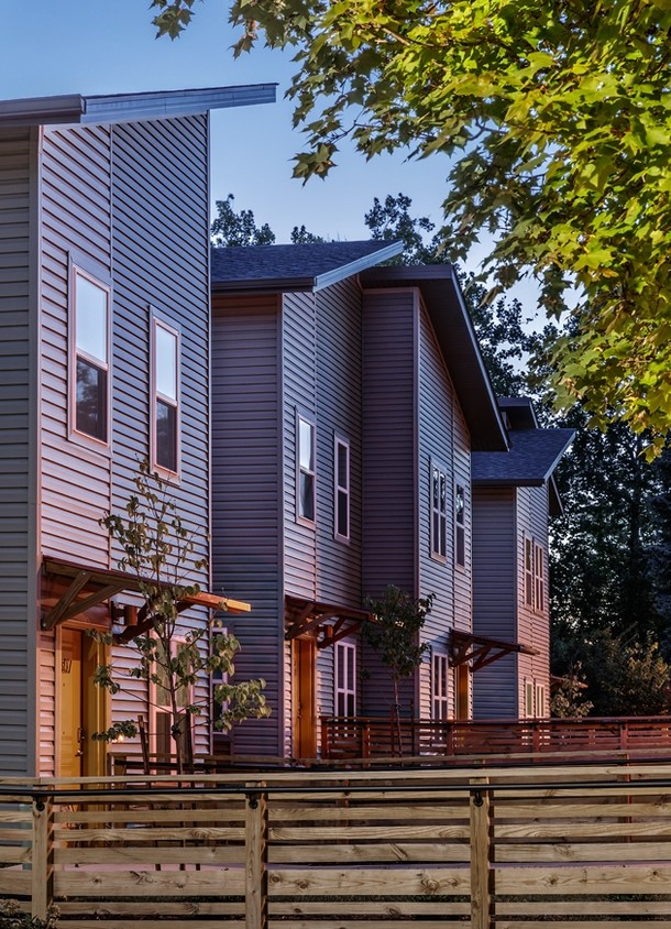 Primary Photo - Highland Green Apartments