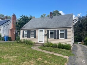Building Photo - 63 Thompson St