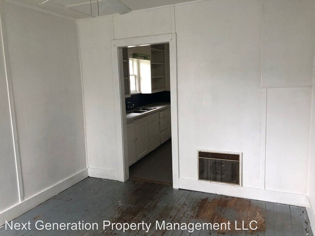 Building Photo - 1 br, 1 bath House - 140 S. 15Th St