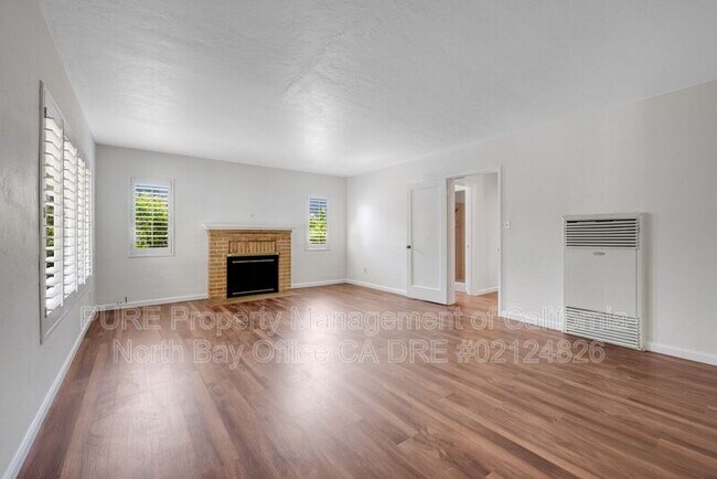 Foto del edificio - 1536 Madrona Ave